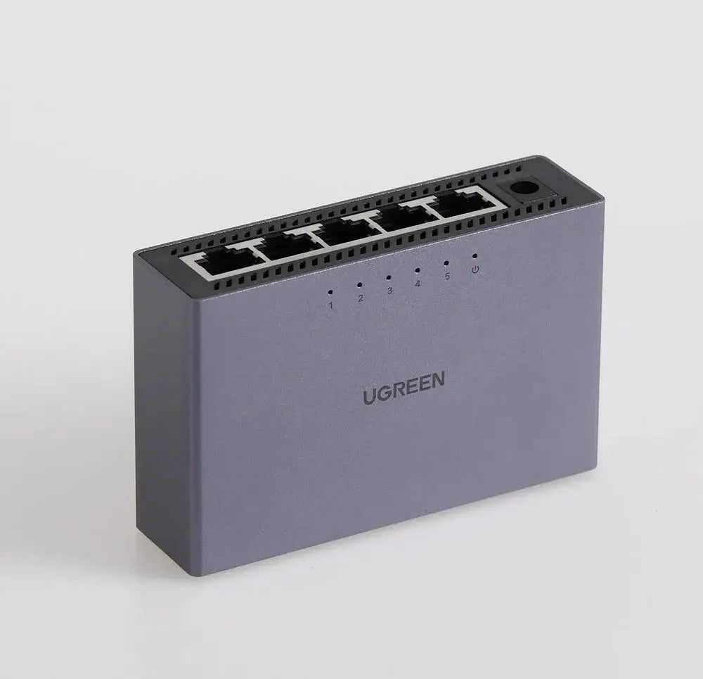 UGREEN 5-Port Gigabit Ethernet Switch Aluminum Desktop Network Hub 1000Mbps Auto-Negotiation LAN Plug Play Silent (15641) Ugreen