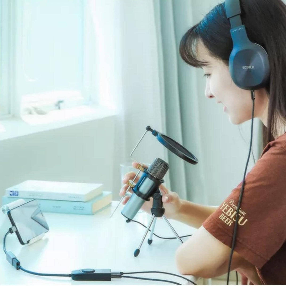 UGREEN USB Audio Adapter External Sound Card 3.5mm Headphone Microphone Jack USB to 3.5mm Converter PC Laptop PS4 PS5 40964 Ugreen