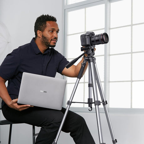 UGREEN Camera Tripod Adjustable 53.5-175cm Aluminum Travel Tripod 3-Way Pan Head Phone Holder DSLR iPhone Android 15187 - Ugreen India